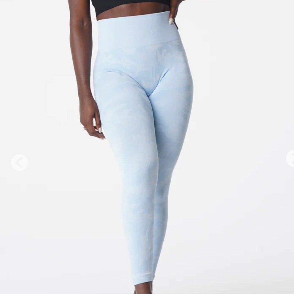 NVGTN Women's High-Rise Light Blue Tie-Dye Leggings